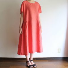 夏の新作ワンピースは、フレンチスリーブサイドタックワンピース！